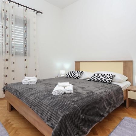 Apartments Marinero Трогир Экстерьер фото