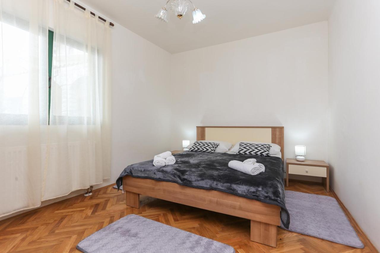 Apartments Marinero Трогир Экстерьер фото
